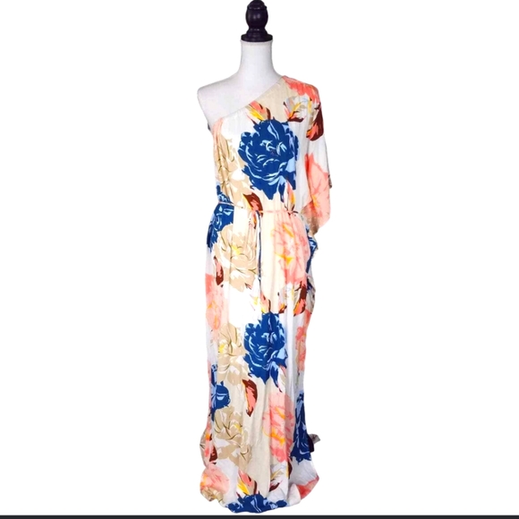 Cato Dresses & Skirts - Cato Floral Print Flowy Tie Waist Maxi Medium
